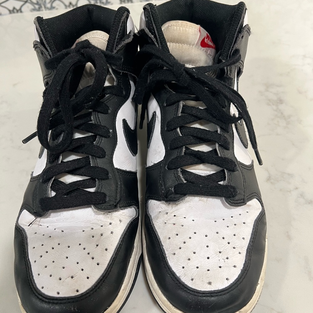 Nike Black Panda Dunks
